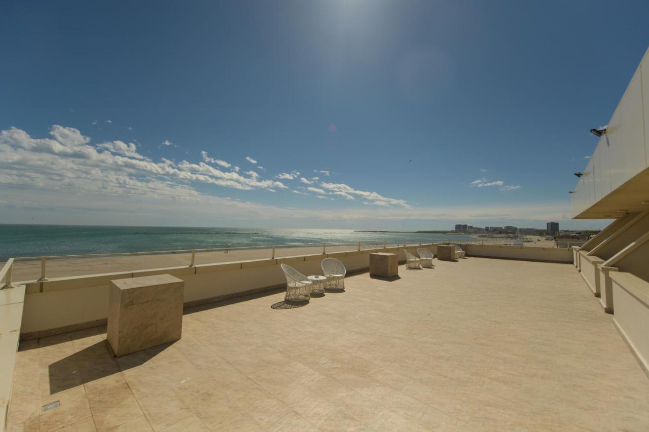 Hotel Golden Palace Mamaia Exterior photo